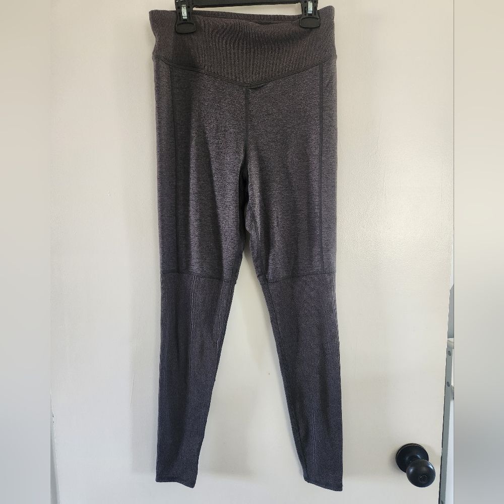 Thread 4 Thought Leggings Size Small